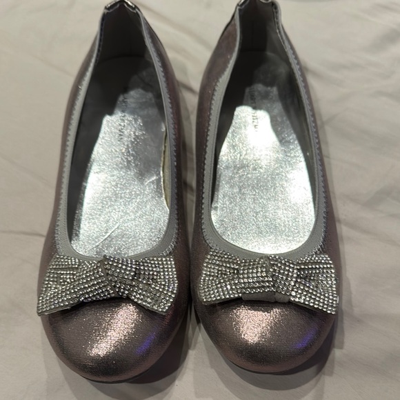 NWT Stuart Weitzman Girls Shoes - Picture 1 of 3